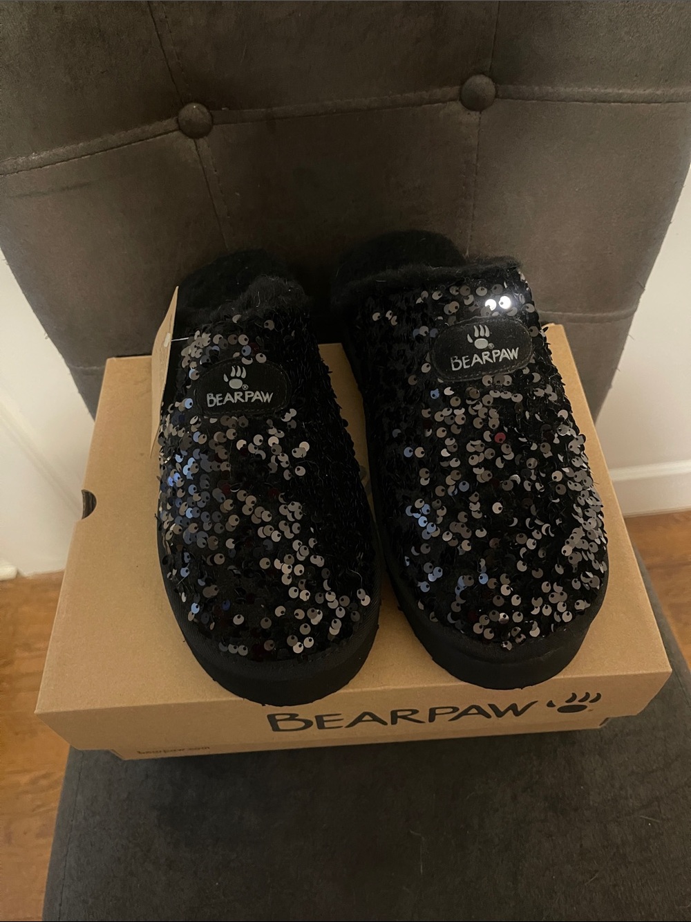 NWT BEARPAW SLIPPERS